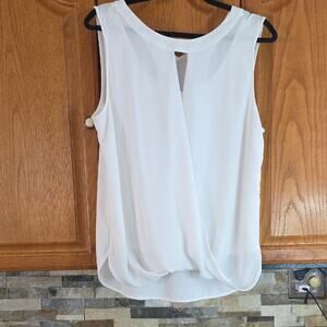 41 Hawthorn White Sleeveless Blouse